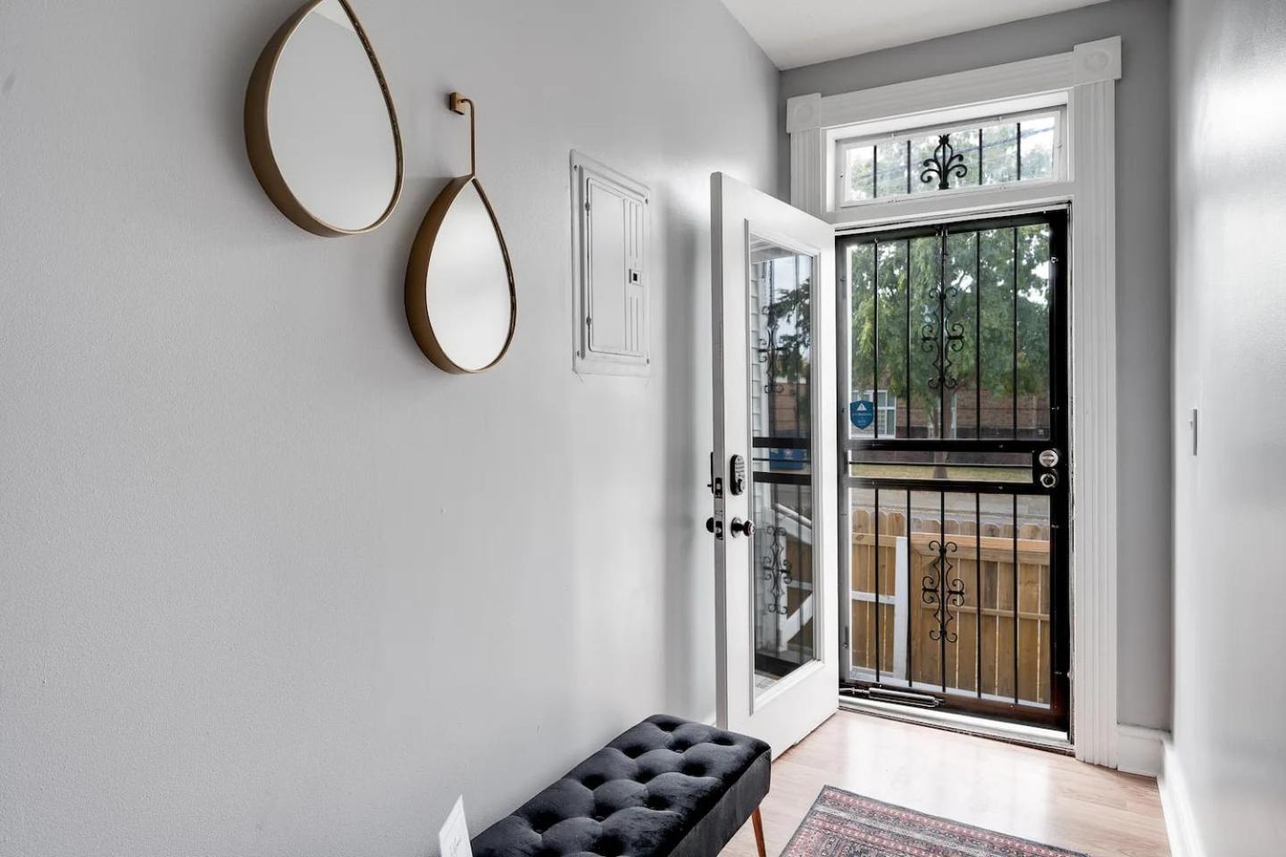 Newly-renovated Stylish In Ky Holiday home Louisville